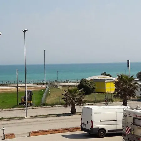 - Prima Fila Mare * 포르토레카나티